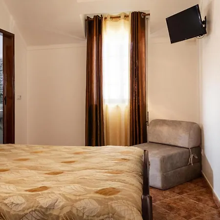 Moradia Borda D'agua